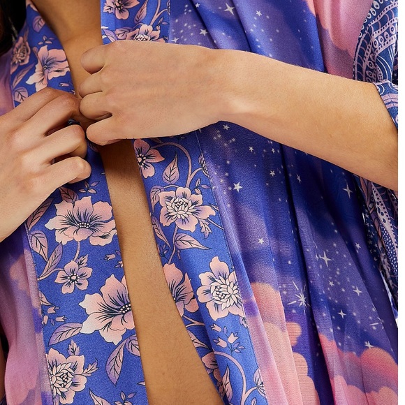 Last 1 ! ⭐️💕! Spell Gypsy “Luna “ style *** duster - Picture 4 of 11